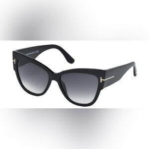 Tom Ford Anoushka cat-eye sunglasses